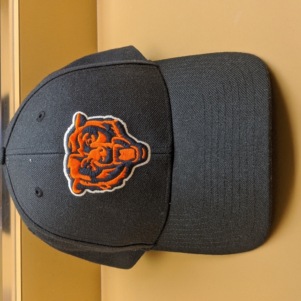 Chicago bears velcro strap hat
